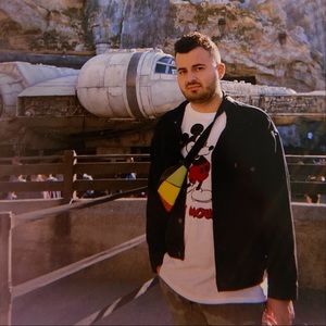 Meet your Posher, Jonathan